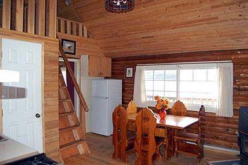 Beaver Lake Mountain Resort Келоуна Екстериор снимка