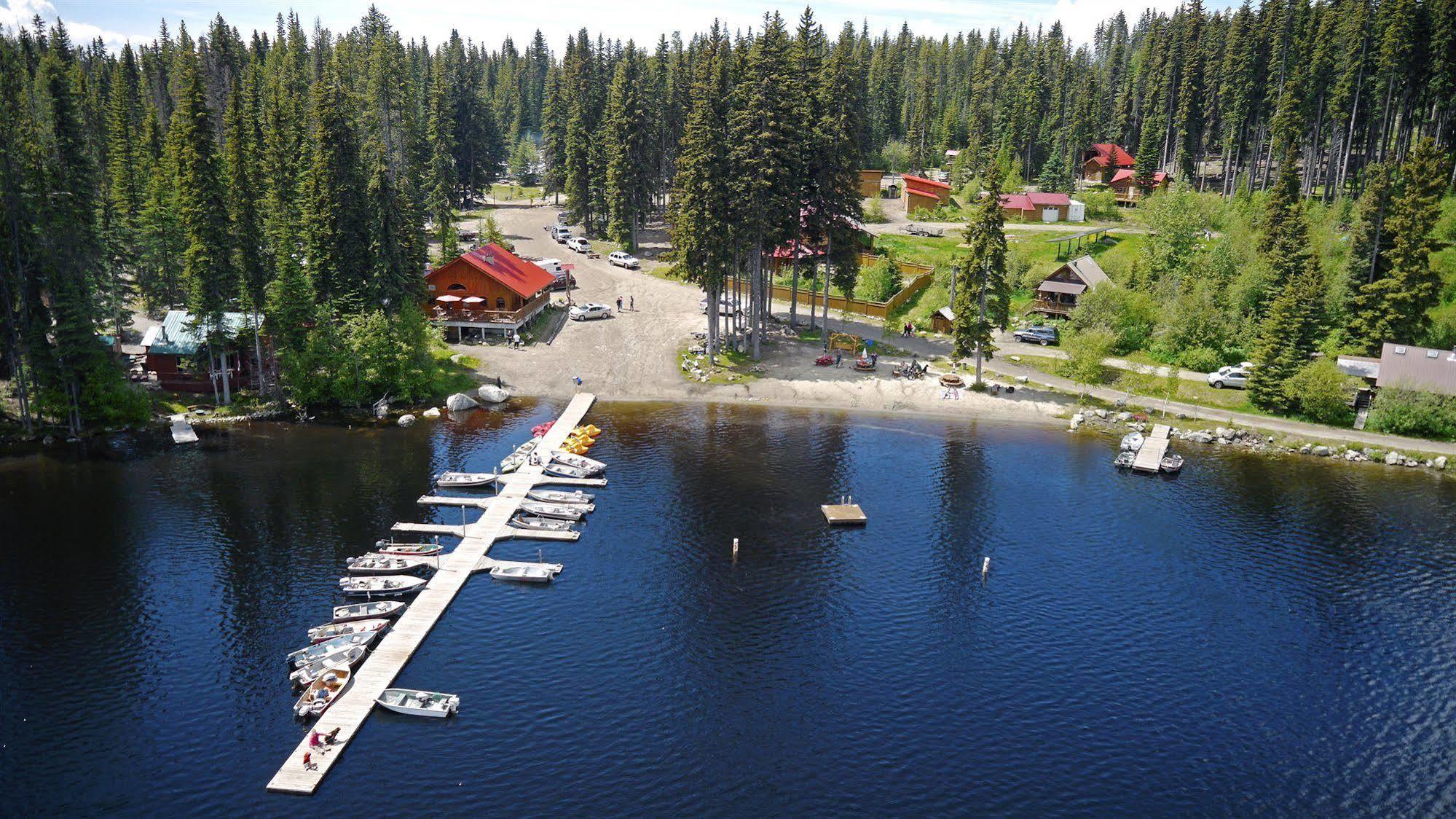 Beaver Lake Mountain Resort Келоуна Екстериор снимка